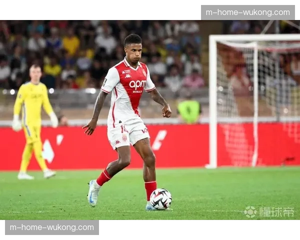 尤文图斯客场2-5惨败加拉塔萨雷,防线灾难暴露意甲豪门困境 尤文图斯客场2-5惨败加拉塔萨雷,防线灾难暴露意甲豪门困境